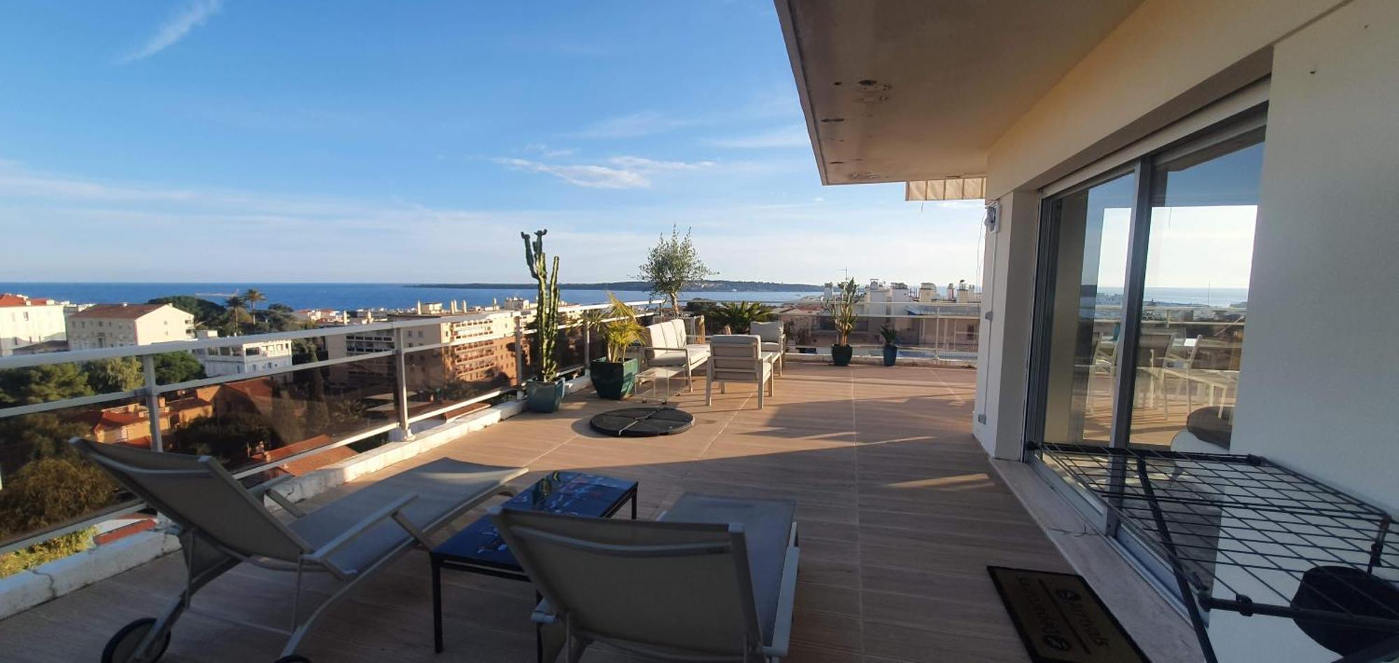 Villa Sur Le Toit - Vue Mer Exceptionnelle Кан Екстериор снимка