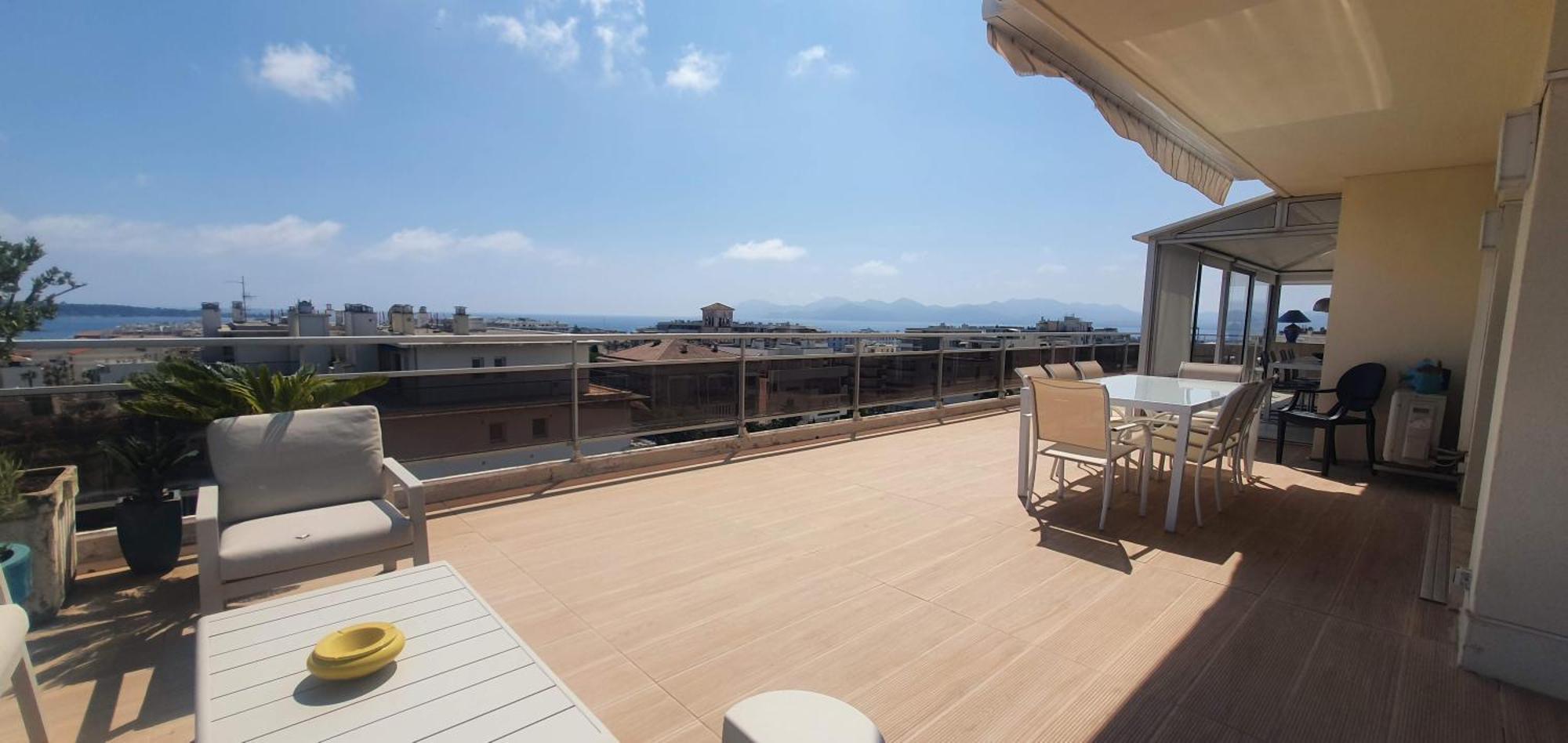 Villa Sur Le Toit - Vue Mer Exceptionnelle Кан Екстериор снимка